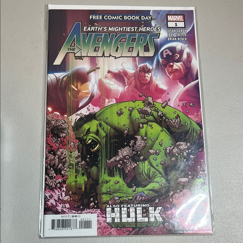NEW 2021 Marvel Avengers Comic with Hulk in Green and Red